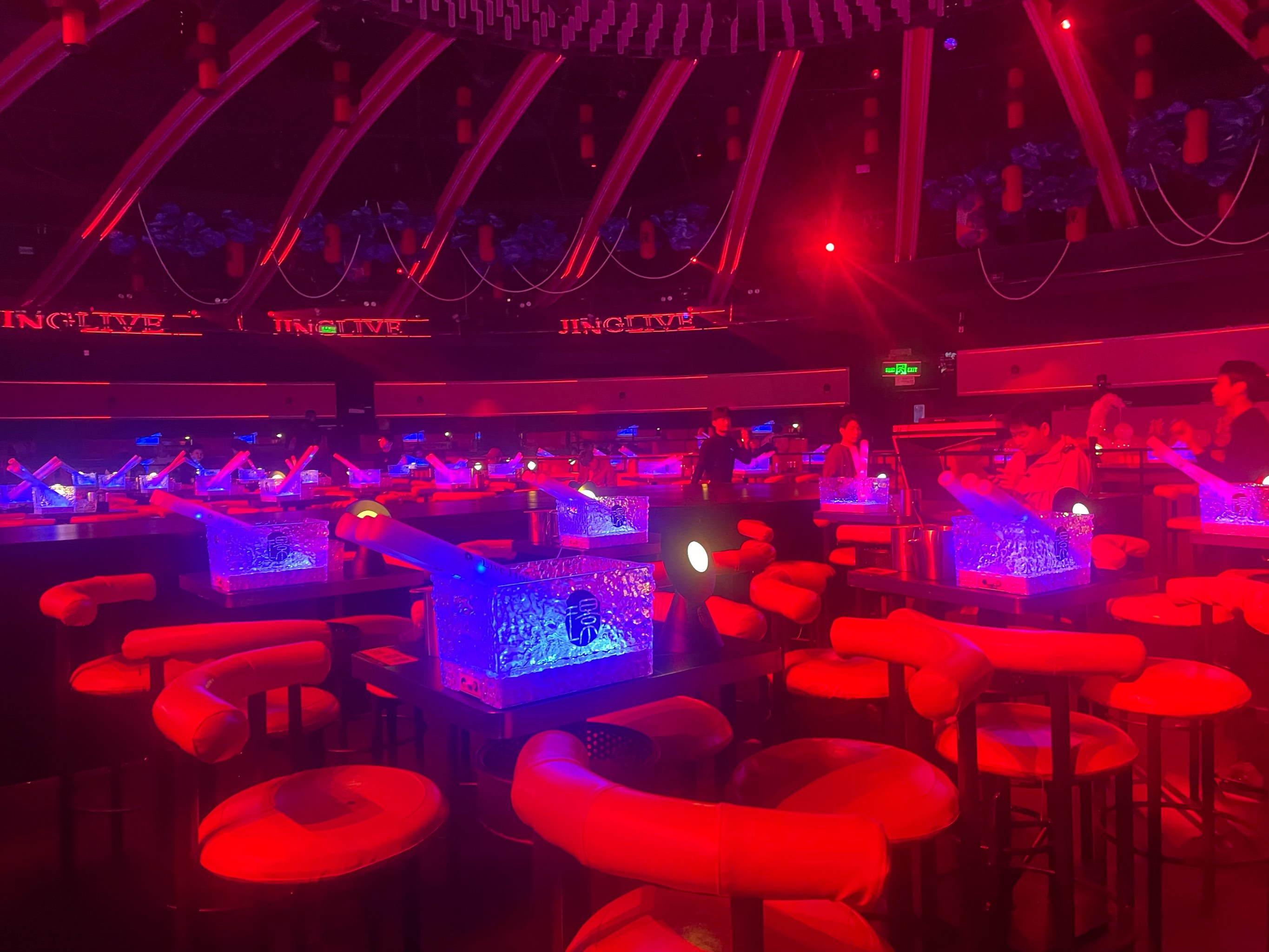 襄阳商务ktv引领商务ktv新玩法-南漳县KTV团购